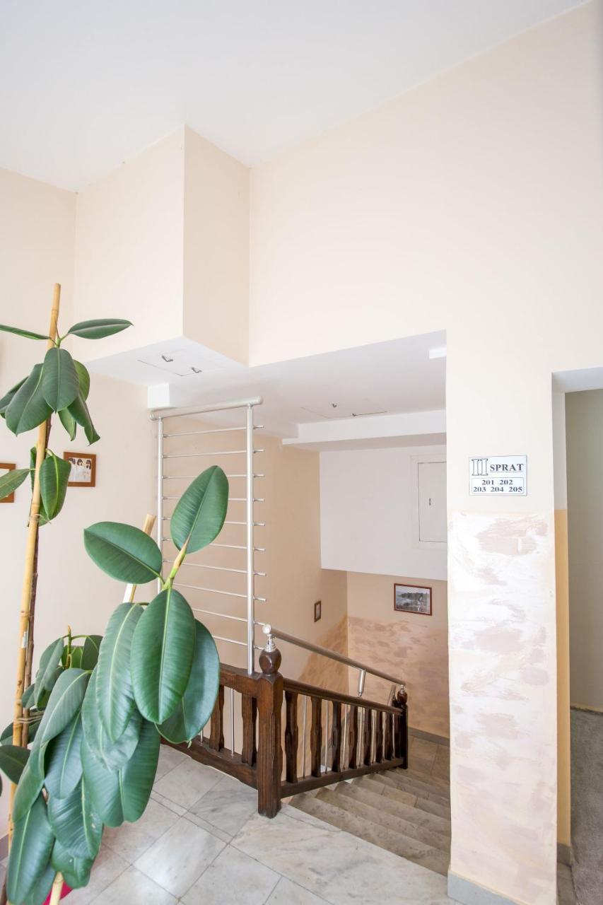 Apartments & Rooms Nikolic 布德瓦 外观 照片
